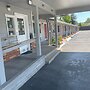 Lark Motel