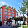 Holiday Inn Hotel & Suites PHOENIX AIRPORT, an IHG Hotel