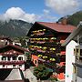 Hotel Tiroler ADLER Bed & Breakfast