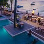 Ohana's Beachfront Resort & Beach Club