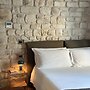 Olivia Rooms Teocrito