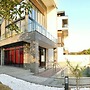 Moon River Villa No 12
