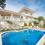 Rubi House