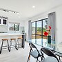 Superb Holiday Home near Airport