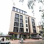OYO 7054 Hotel Amabalika