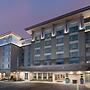 Courtyard by Marriott Atlanta Alpharetta/Avalon Area