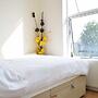 Bright 1 Bed Flat in West Hampstead With Balcony