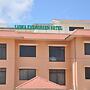 Luwa Evergreen Hotel