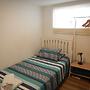 Spacious 2-Storey Home By The Bay: Sleeps 12