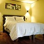 Blu Suites Motel Y Refugio Romantico - Adults Only