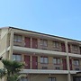 Best Classic Inn & Suites