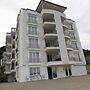 Black Rose Apartment