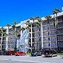 Seville 603 Minium 3 Bedroom Condo by RedAwning