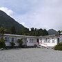 Central Franz Josef Cabins and Flats