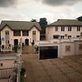 Bayse One Place Jericho