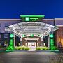 Holiday Inn & Suites Toledo Southwest - Perrysburg, an IHG Hotel