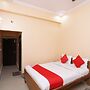 OYO 27706 Vineet