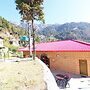 OYO 24137 Hotel Himalayan Village