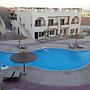 Half Moon - Sunny Dahab