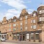 Silver Lining Charming Meadowbank Flat