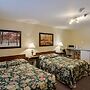 Oakwood Motel