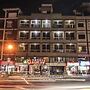 Gaurav Hotel