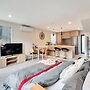 Beautifully Styled 2BR w 2 Carparks & Aircon