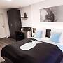 Mood contemporary living