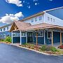 Northwoods Inn & Suites