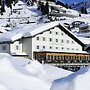 Apres Post Hotel