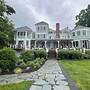 Saltair Inn Waterfront B&B