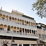 OYO 28667 Hotel Moti Mahal