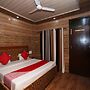 OYO 28835 Hotel Star