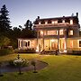 Churchill Manor B&B