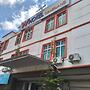 W Hotel Cemerlang