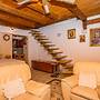 Holiday House Tina Seget