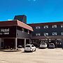 Camrose LeChateau Hotel