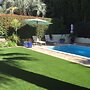 Beautiful 2-bed Villa in Quinta do Lago With Pool