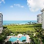 Oceanfront Condo, Short Walk to the Beach with Olympic-Size Pool by Re