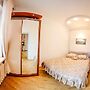 Balcony Apartment near Deribasovskaya