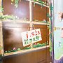 J.S 23 Kids Homestay