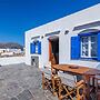 Spacious 2 Bedroom House with Fantastic Yard