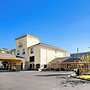 Comfort Suites