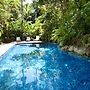 Coral Sea Villas