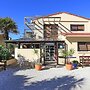 Onetangi Beach Apartments