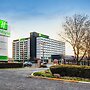 Holiday Inn Newark International Airport, an IHG Hotel