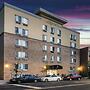 La Quinta Inn & Suites by Wyndham Brooklyn Downtown