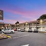 Bayhill Inn