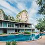 Sand Sea Resort