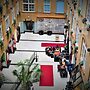 Singer109 Hostel